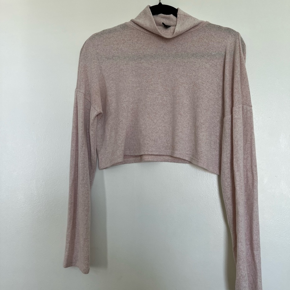 💗 Forever 21 Pink Knit Turtleneck Crop Sweater